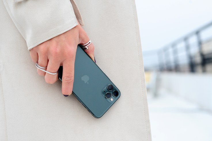 BEOGRAD 29.10.2019 mobilni telefon iphone 11 pro RAS foto Milan Ilic